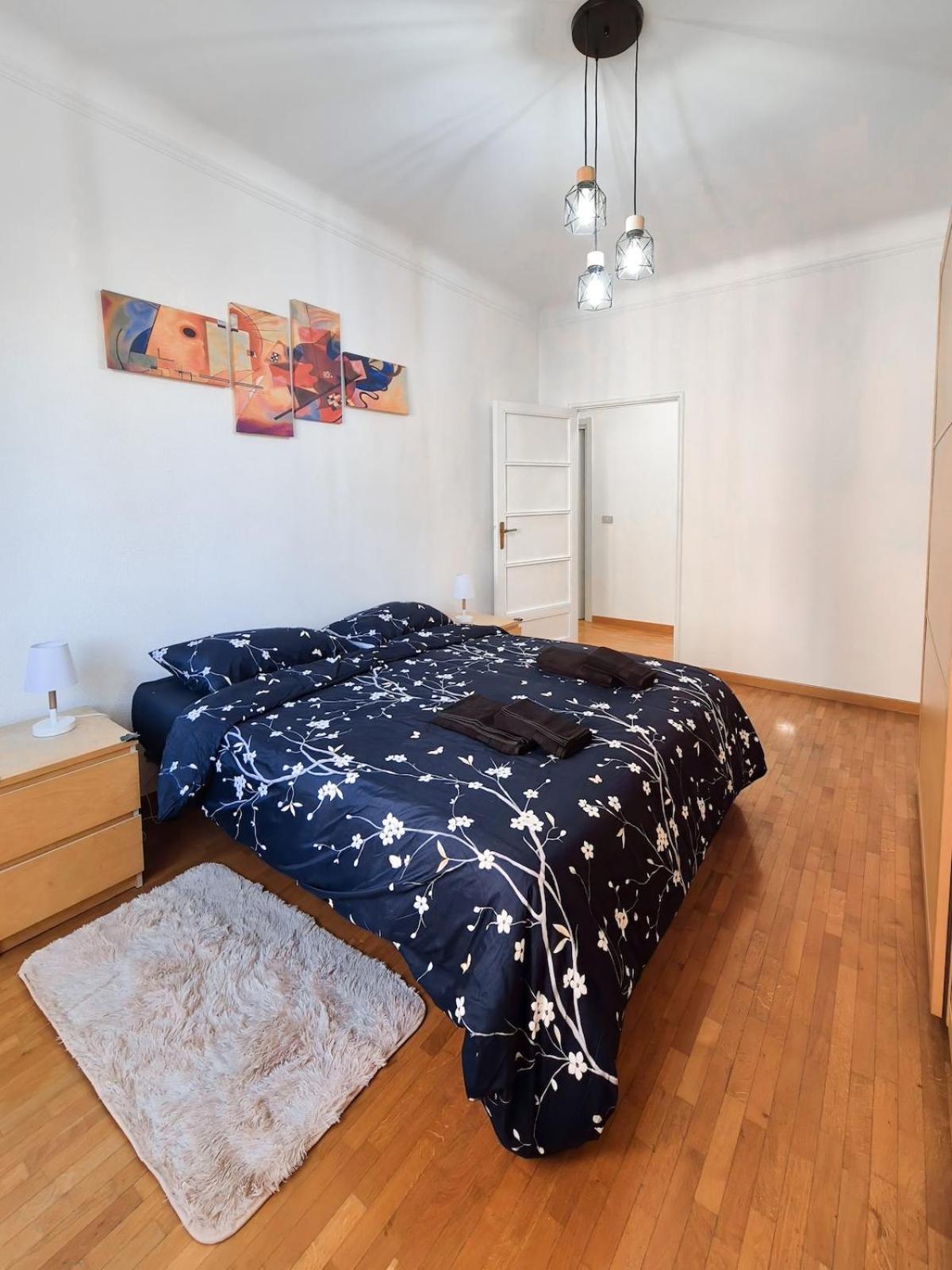 Comfortable Two-room In Milan